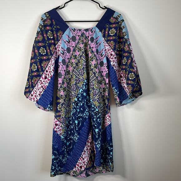 Flying Tomato Abstract Multicolor Print‎ Bell Sleeve V Neck Dress Size S - Picture 4 of 9